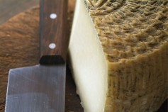 GREECE : CRETE Enagron agro-village, Axos village matured cheese ©(c) Massimo Pizzocaro